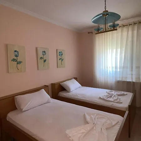 Home Away From Home ! Vlore Exterior photo