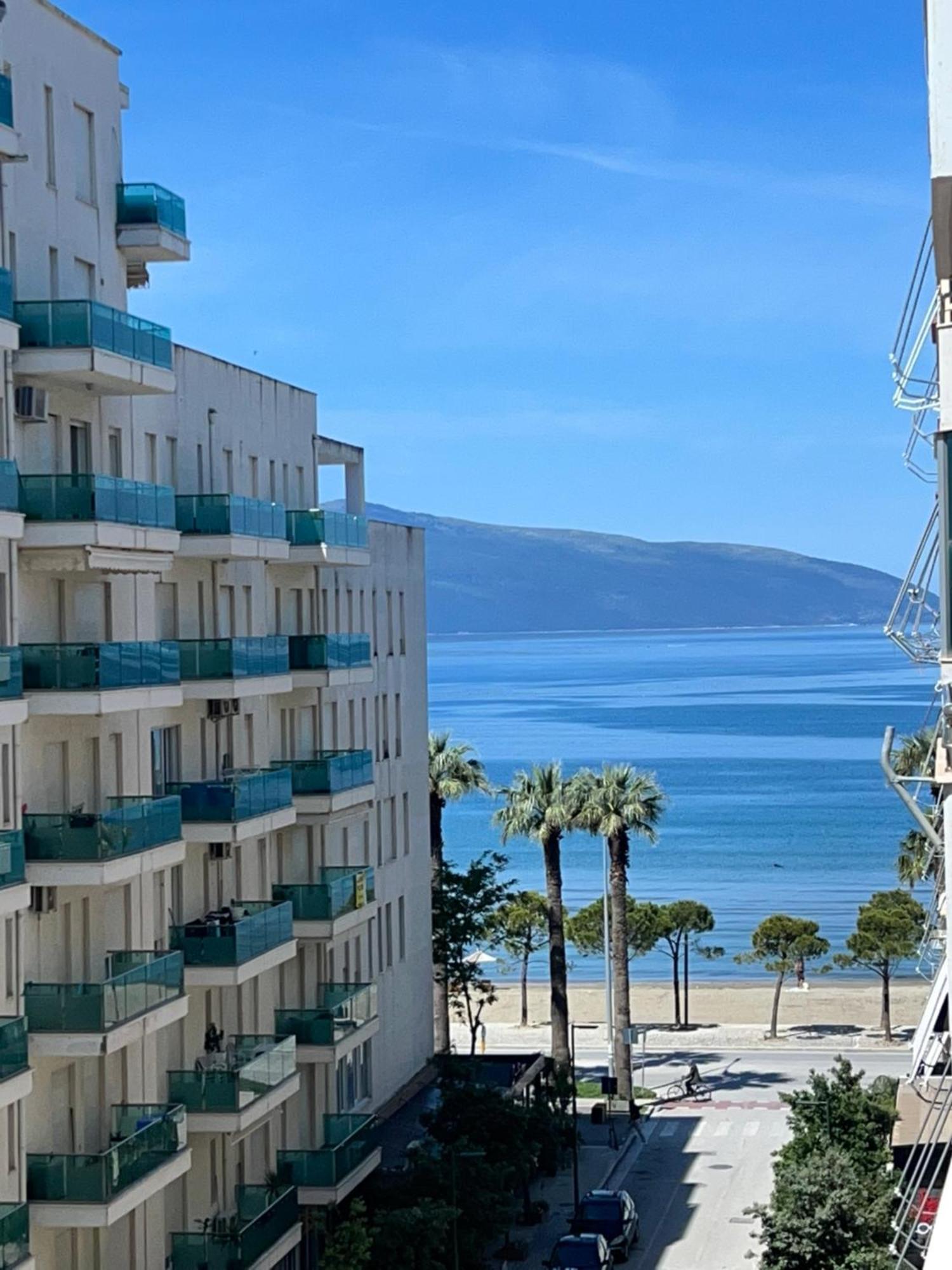 Away From ! Apartamento Vlorë